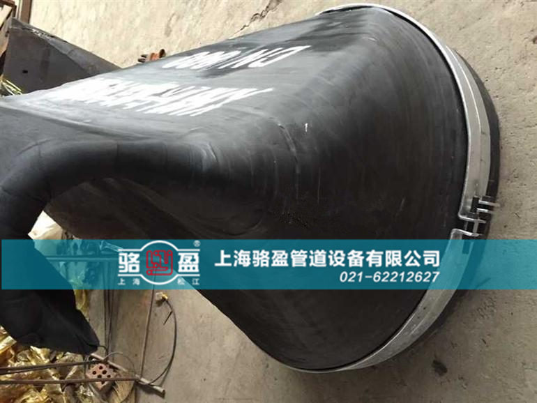 彎嘴法蘭式<a href=http://m.gzhjjs.com/ target=_blank class=infotextkey><a href=http://m.gzhjjs.com target=_blank class=infotextkey>鴨嘴閥</a></a>結(jié)構(gòu)圖